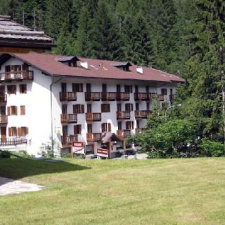 Casa Alpina Sant'Apollinare Hotel Falcade Kültér fotó