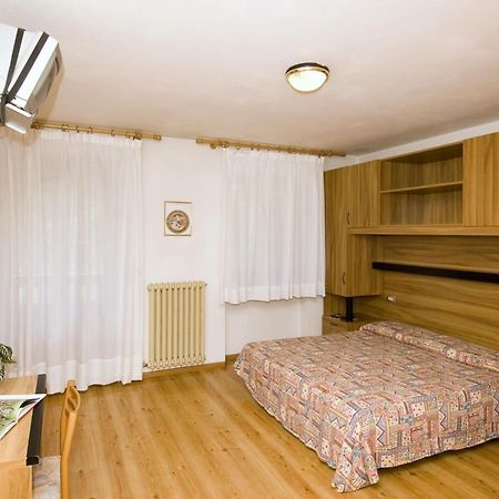 Casa Alpina Sant'Apollinare Hotel Falcade Kültér fotó