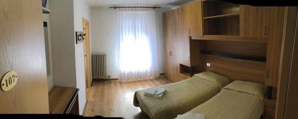 Casa Alpina Sant'Apollinare Hotel Falcade Kültér fotó